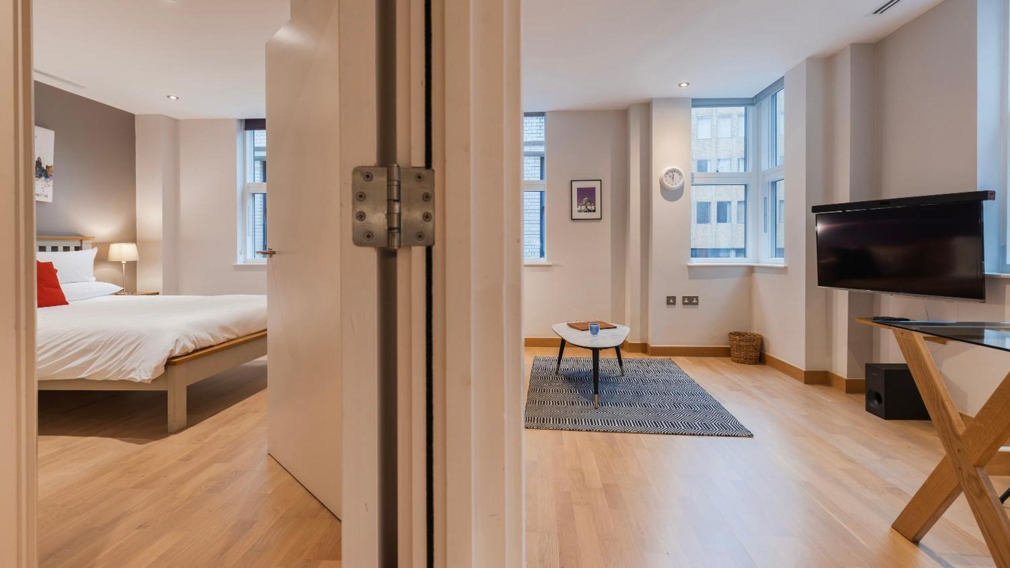 Barbican Serviced Apartments By Lovelystay London Room photo