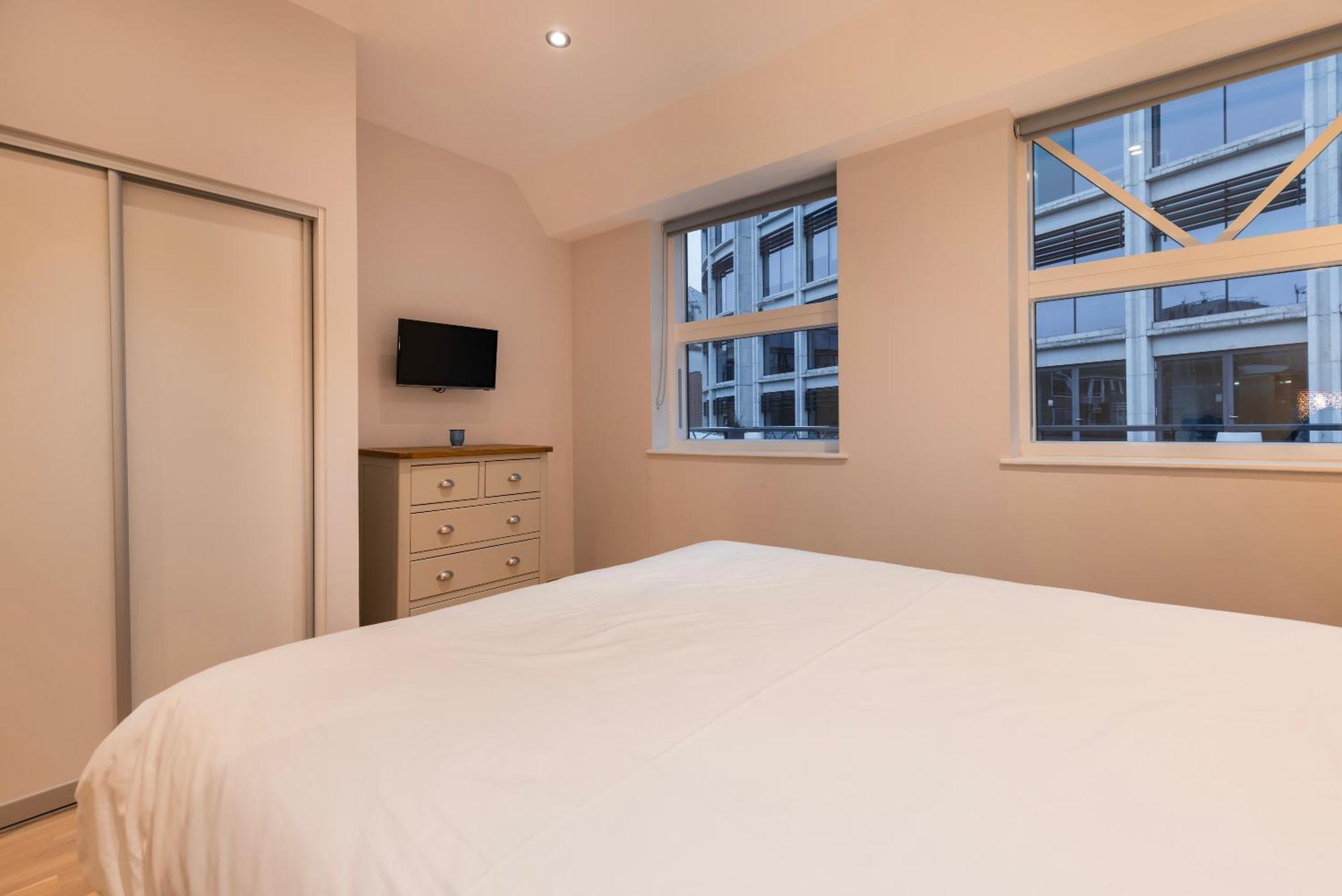 Barbican Serviced Apartments By Lovelystay London Room photo