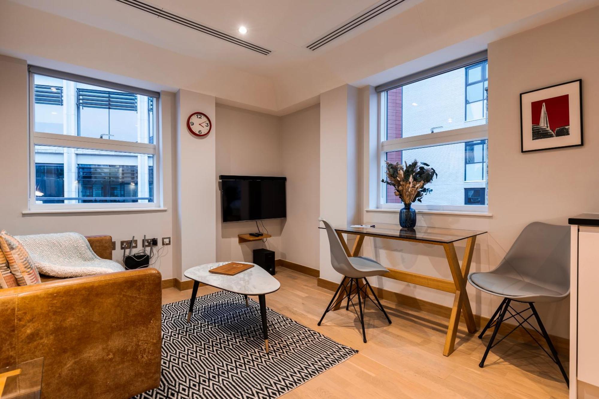 Barbican Serviced Apartments By Lovelystay London Exterior photo