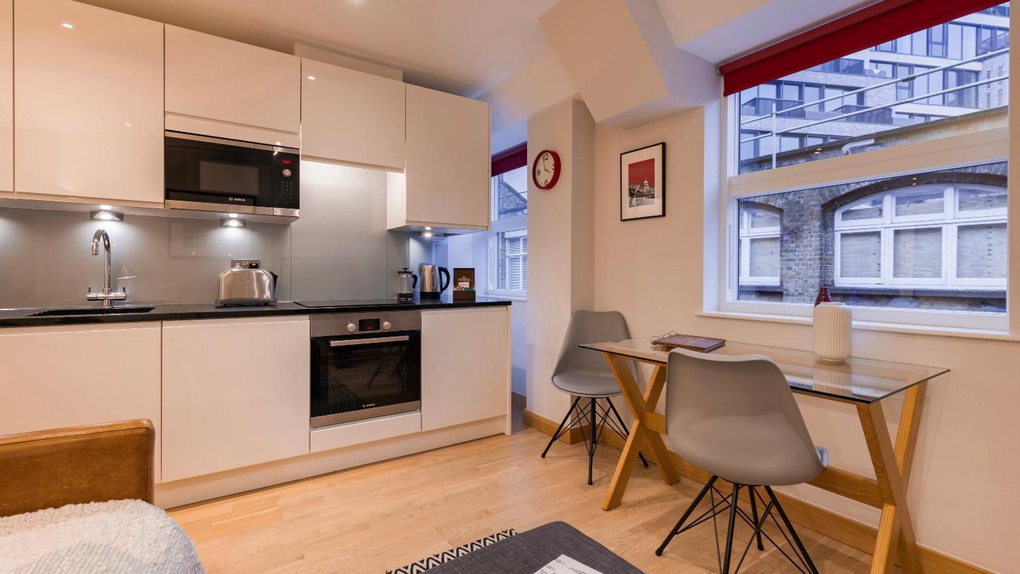 Barbican Serviced Apartments By Lovelystay London Exterior photo