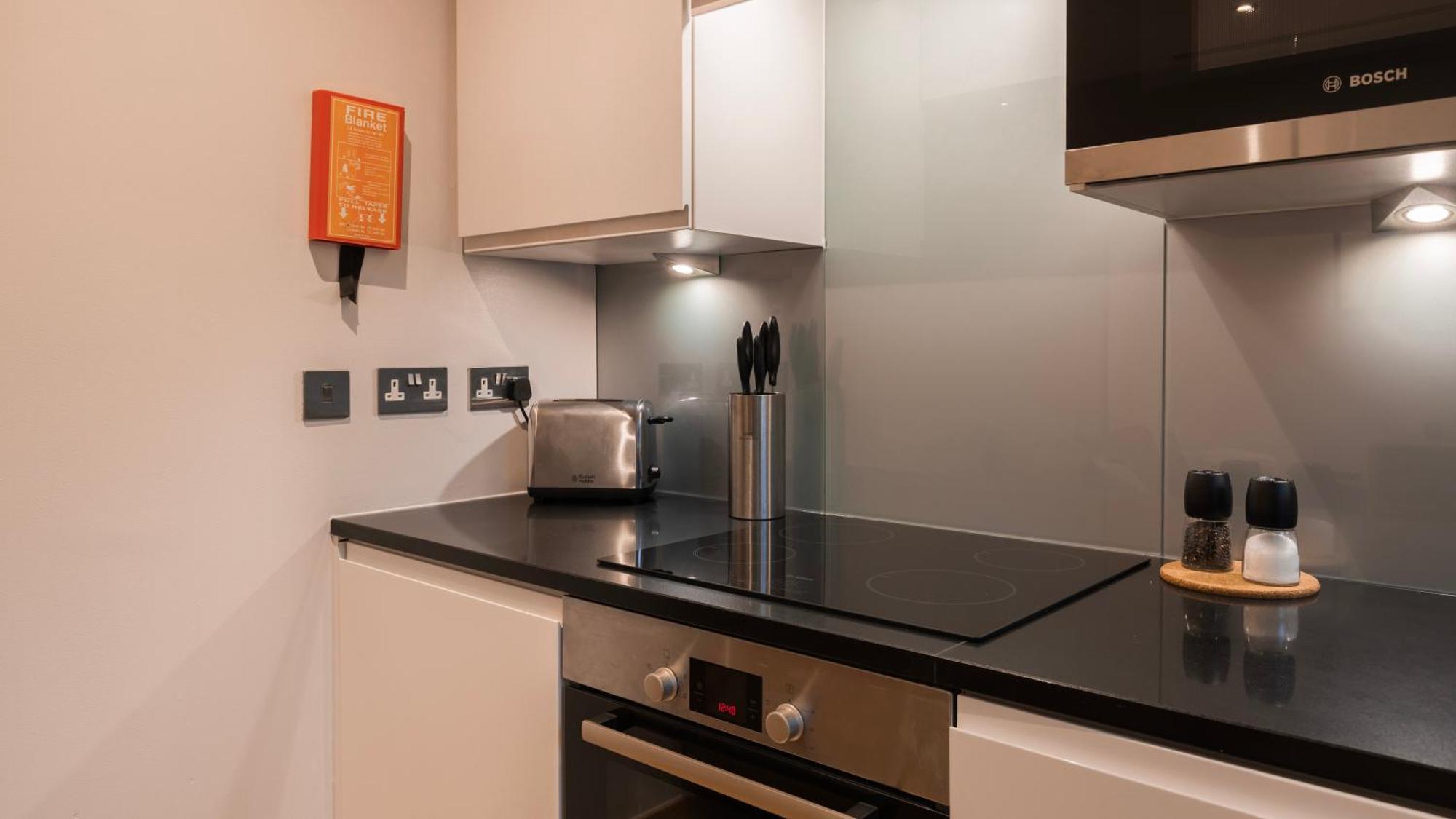 Barbican Serviced Apartments By Lovelystay London Exterior photo