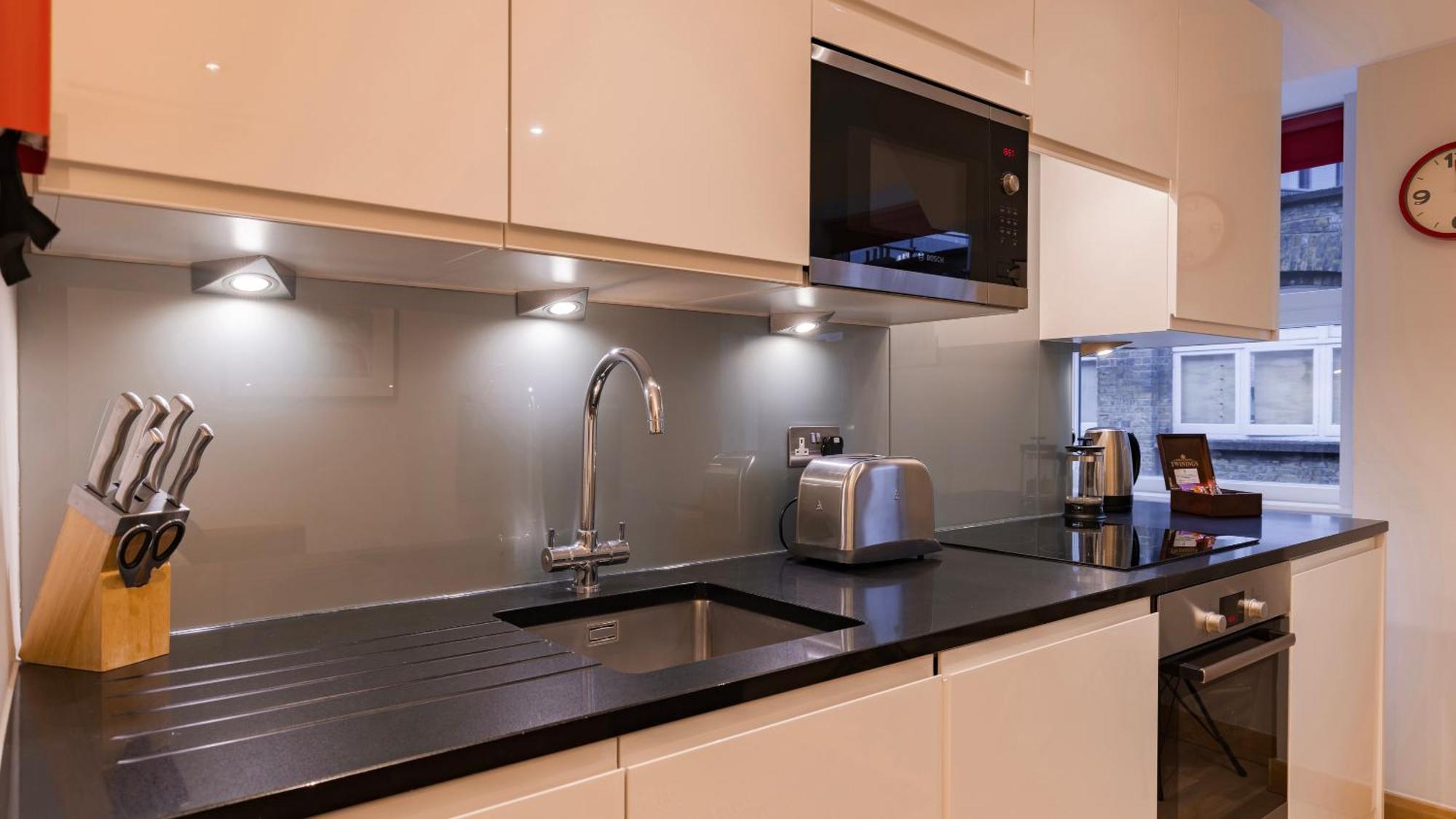 Barbican Serviced Apartments By Lovelystay London Exterior photo